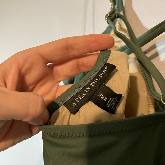 A Pea in the Pod Maternity Swim Suit - Picture 5 of 6